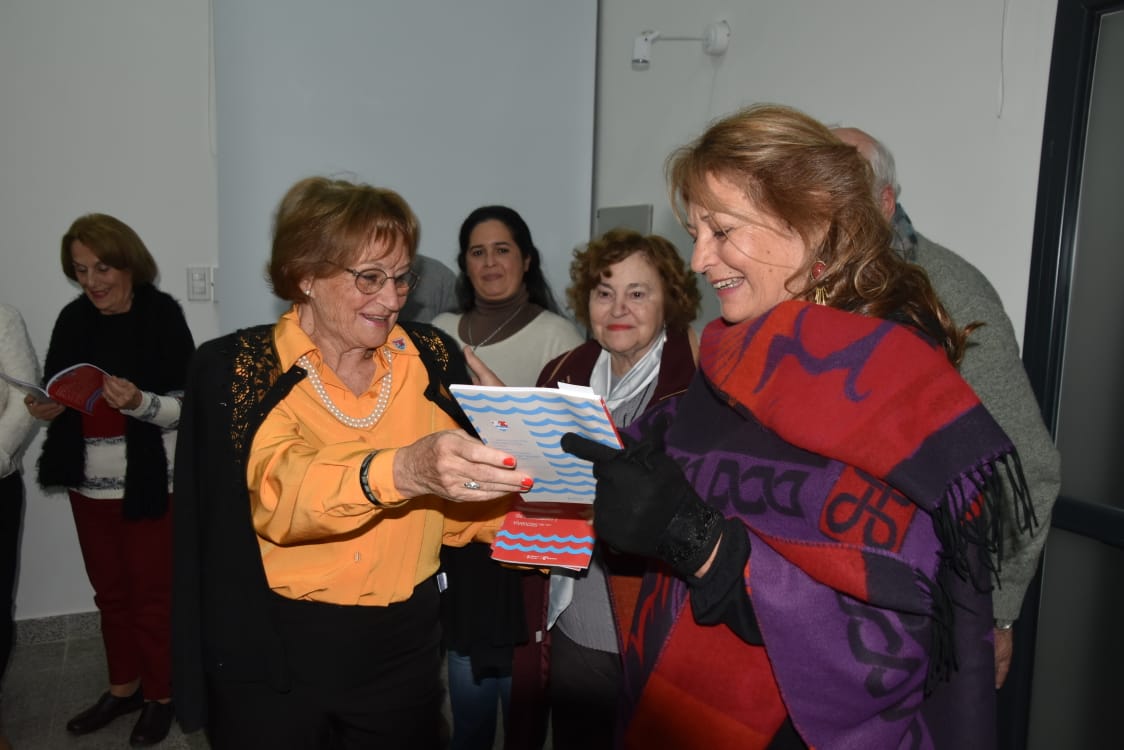 Presentación del libro Centro Valesano de Paraná