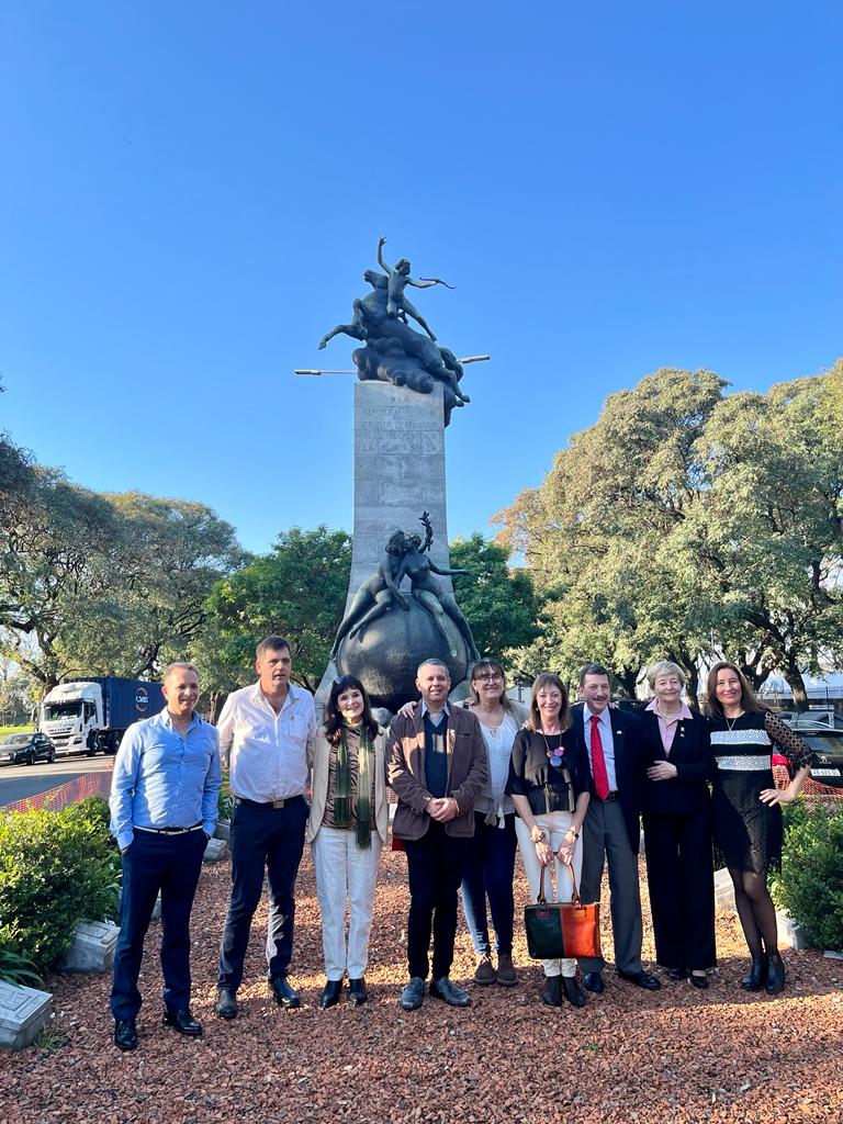 Visita al Monumento del Centenario