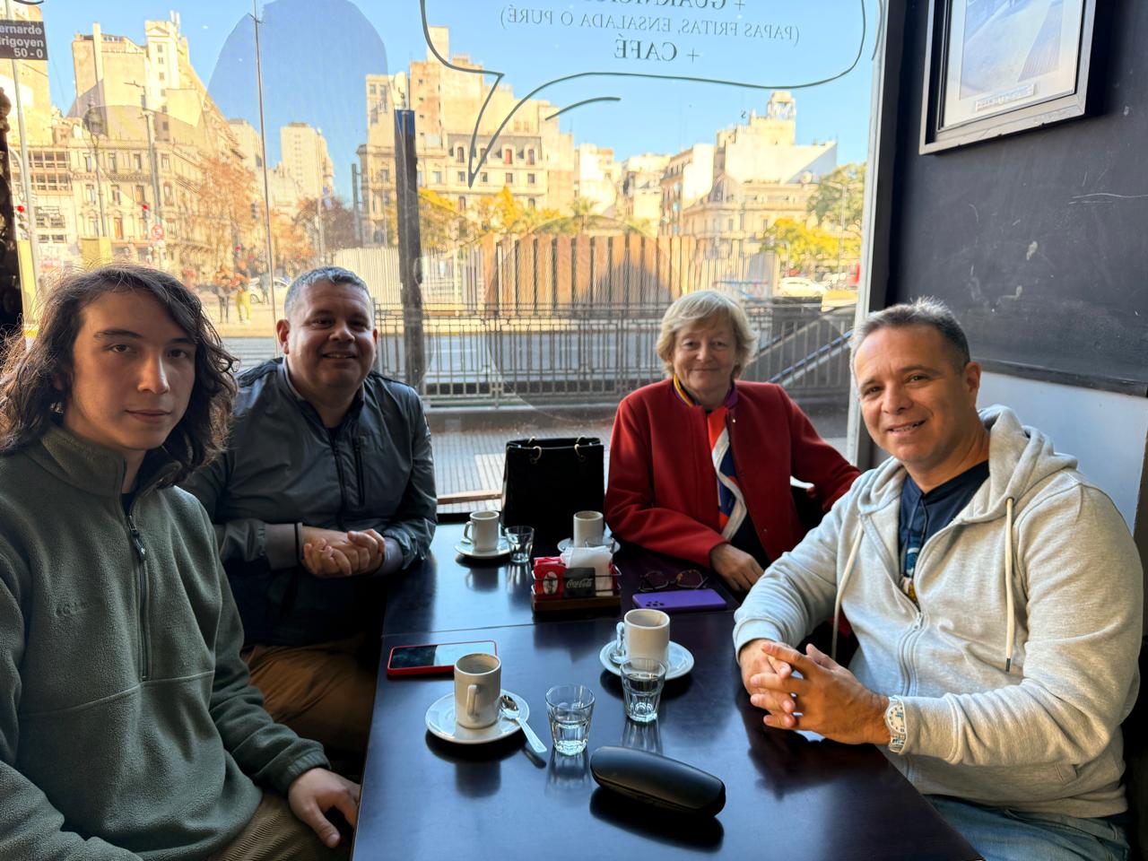 Encuentro con joven investigador sobre la inmigración del Tesino